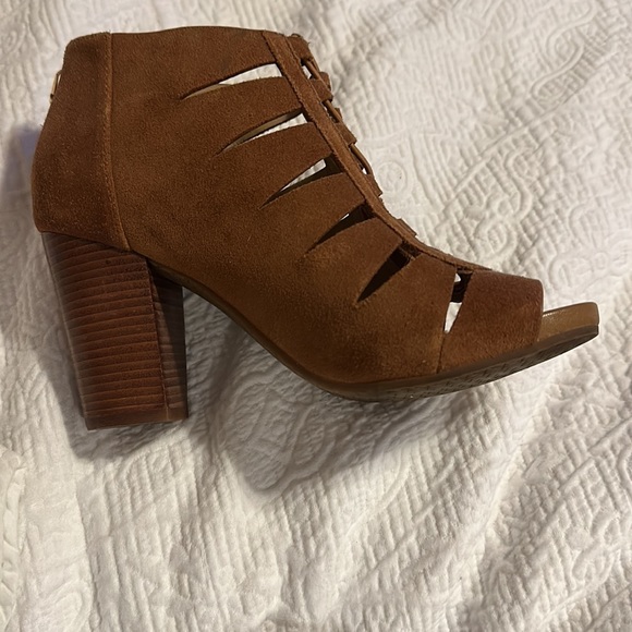 Michael Kors booties - Picture 3 of 4